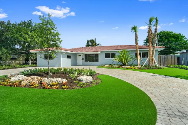 $5,500 | 251 Southeast 7th Street, Pompano Beach, FL 33060