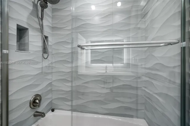 $5,500 | 251 Southeast 7th Street, Pompano Beach, FL 33060