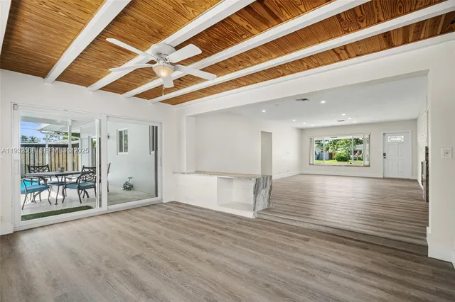 $5,500 | 251 Southeast 7th Street, Pompano Beach, FL 33060