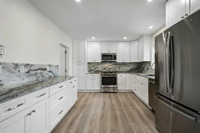 $5,500 | 251 Southeast 7th Street, Pompano Beach, FL 33060