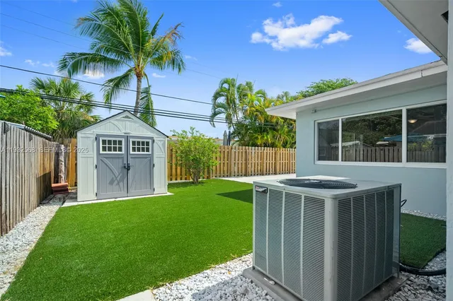 $5,500 | 251 Southeast 7th Street, Pompano Beach, FL 33060