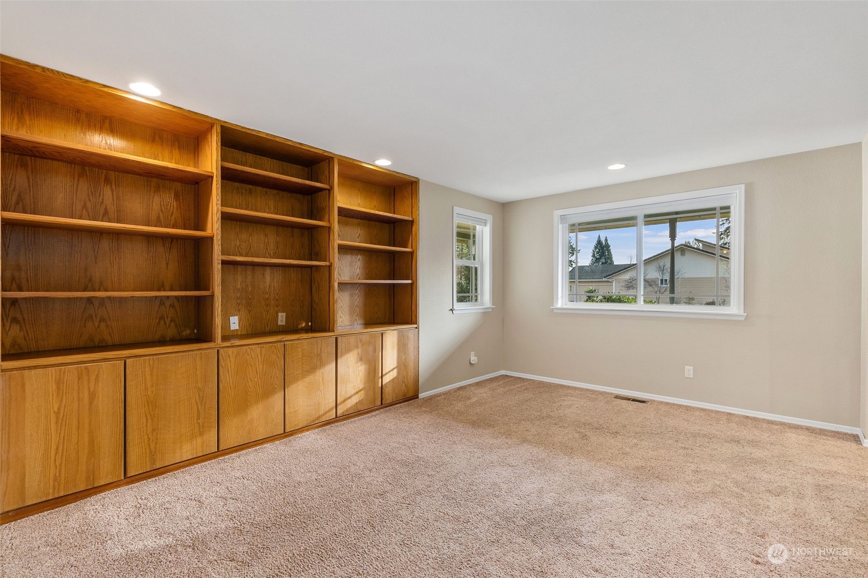 2517 Walnut Loop Northwest Olympia, WA 98502 - Photo 20 of 38 a view of an empty room with a window and closet