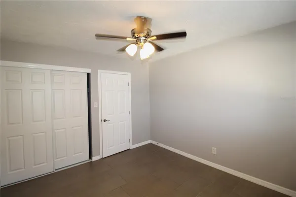 $1,400 | 3001 Bee Ridge Road, Unit 207, Sarasota, FL 34239