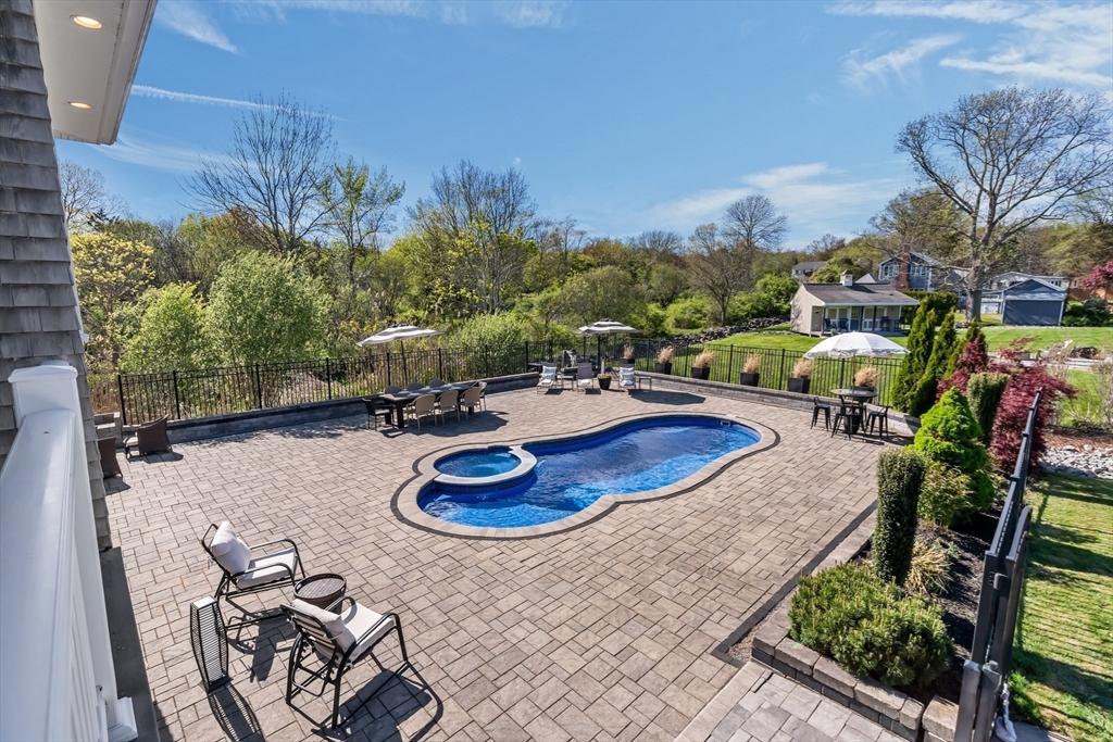517 Pearse Road Swansea, MA 02777 - Photo 39 of 42 Gallery Image 39