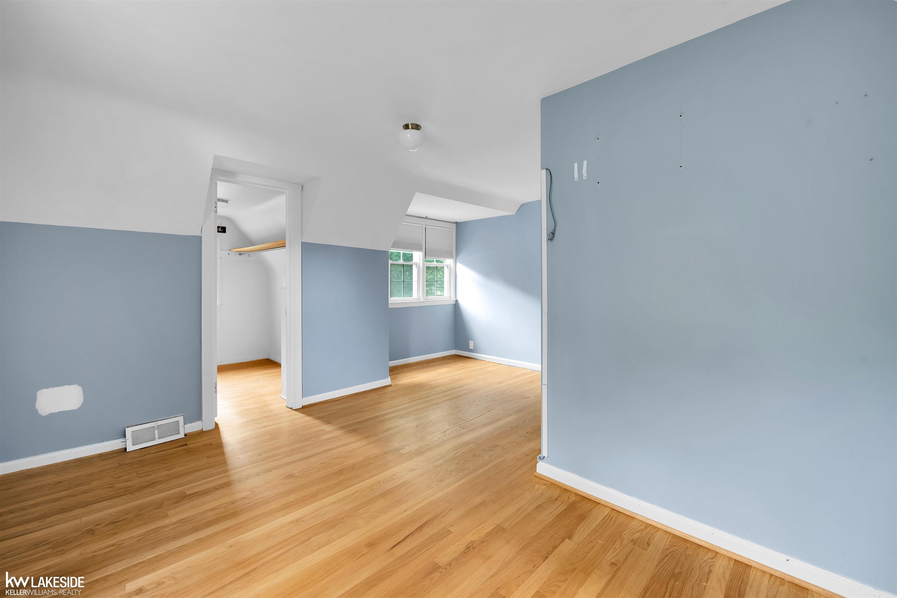 966 Hawthorne Road Grosse Pointe Woods, MI 48236 - Photo 22 of 24