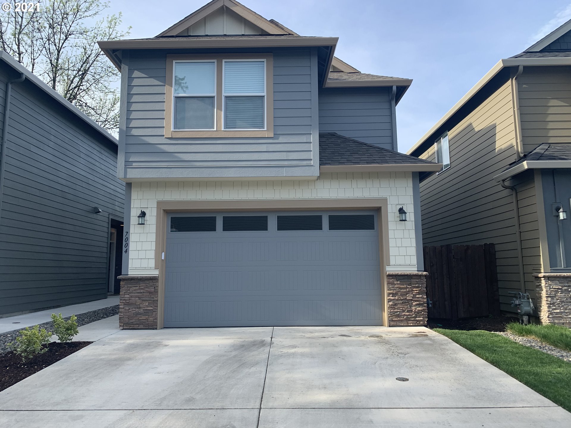 7004 South 11th Street Ridgefield, WA 98642 - Photo 1 of 11