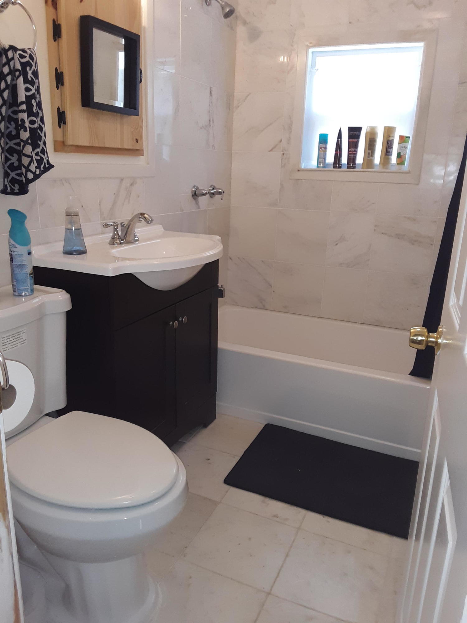 341 Poponessett Road Cotuit, MA 02635 - Photo 11 of 17 bath2