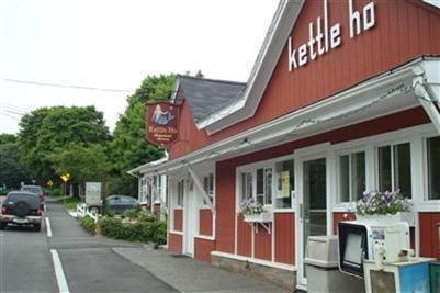 341 Poponessett Road Cotuit, MA 02635 - Photo 14 of 17 Kettle ho
