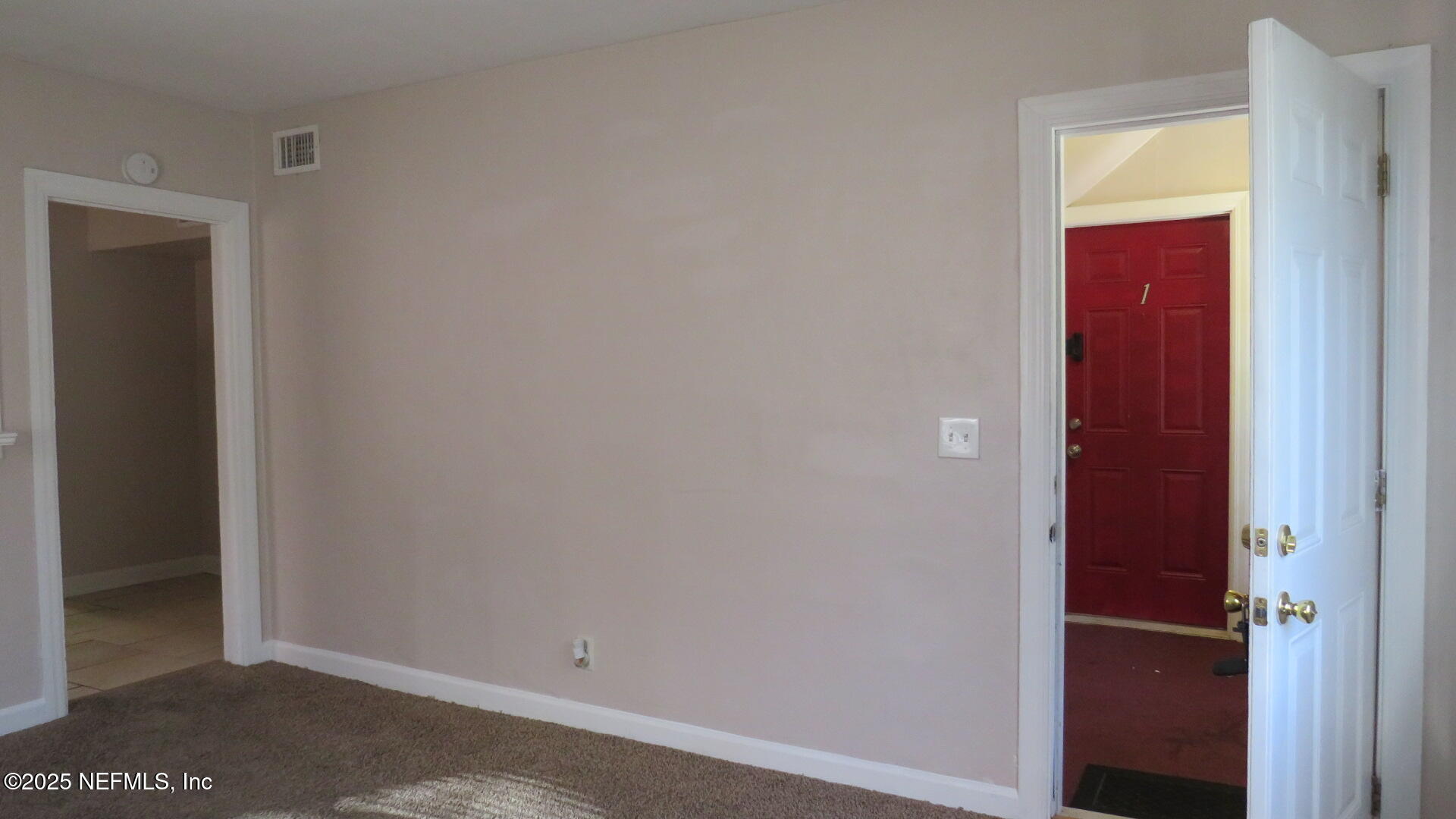 3343 Post Street, Unit 1 Jacksonville, FL 32205 - Photo 3 of 3 a view of hallway with a small space