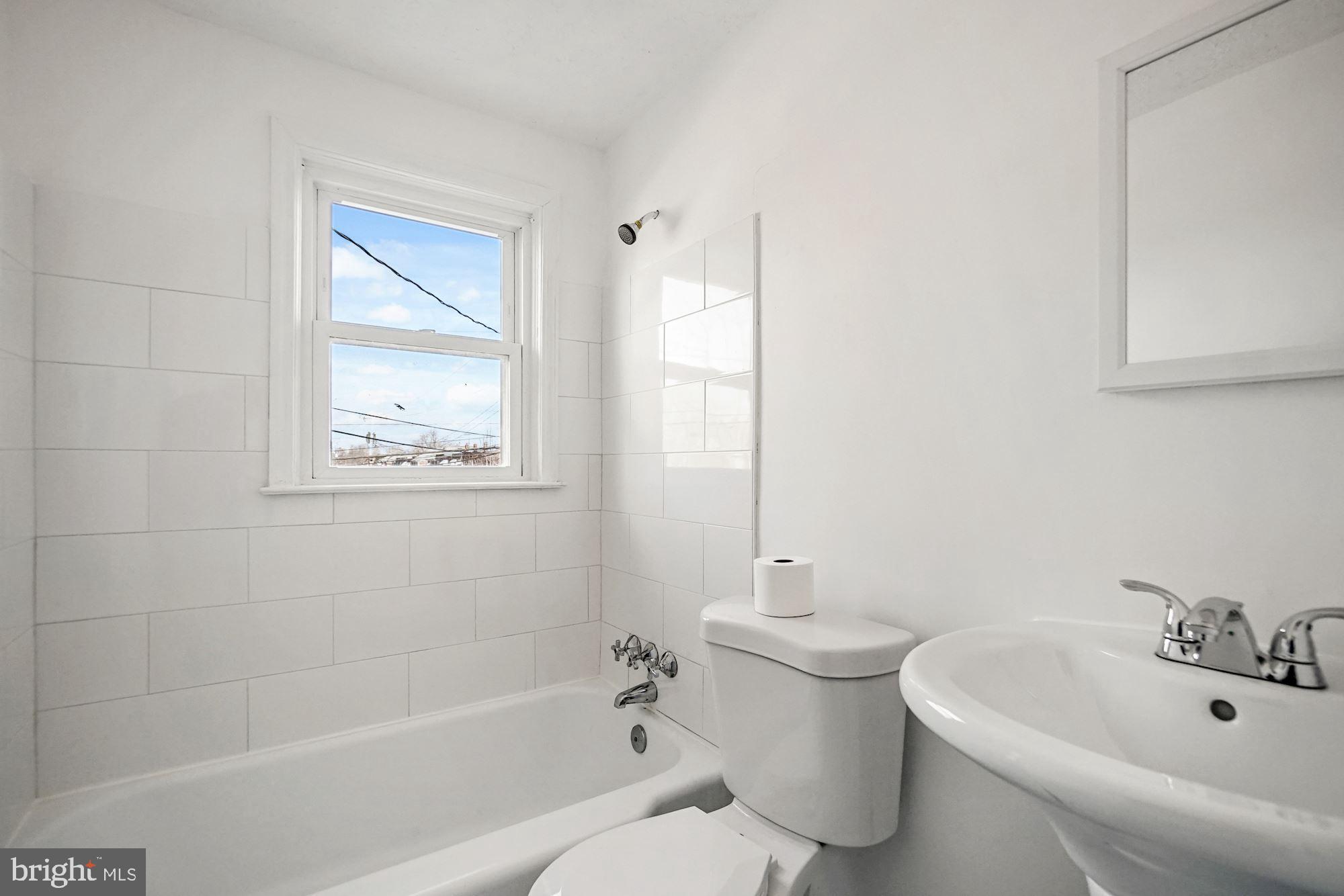 2139 Firethorn Road Baltimore, MD 21220 - Photo 8 of 19 MAIN FULL BATH