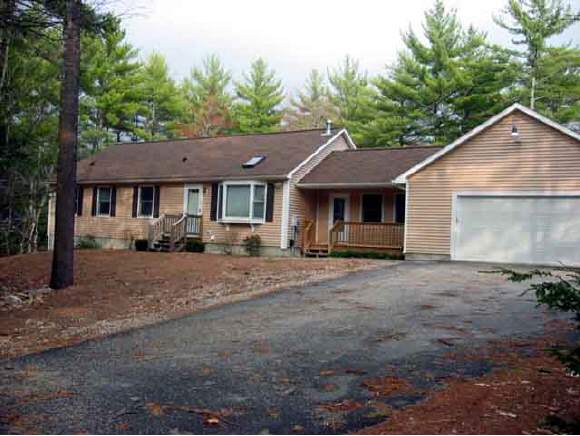 25 Roberts Road Brookfield, NH 03872 - Photo 1 of 5