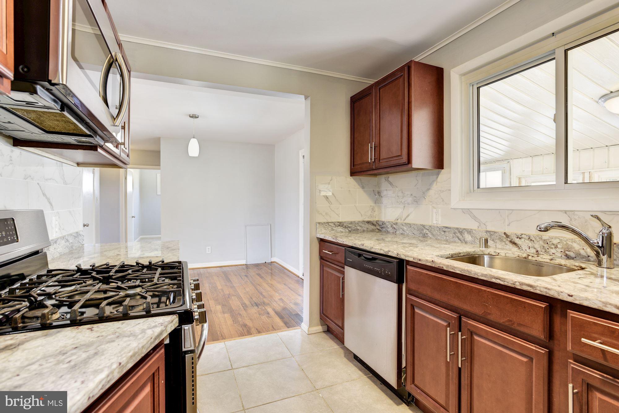 6212 Scranton Road Baltimore, MD 21237 - Photo 11 of 32 Kitchen