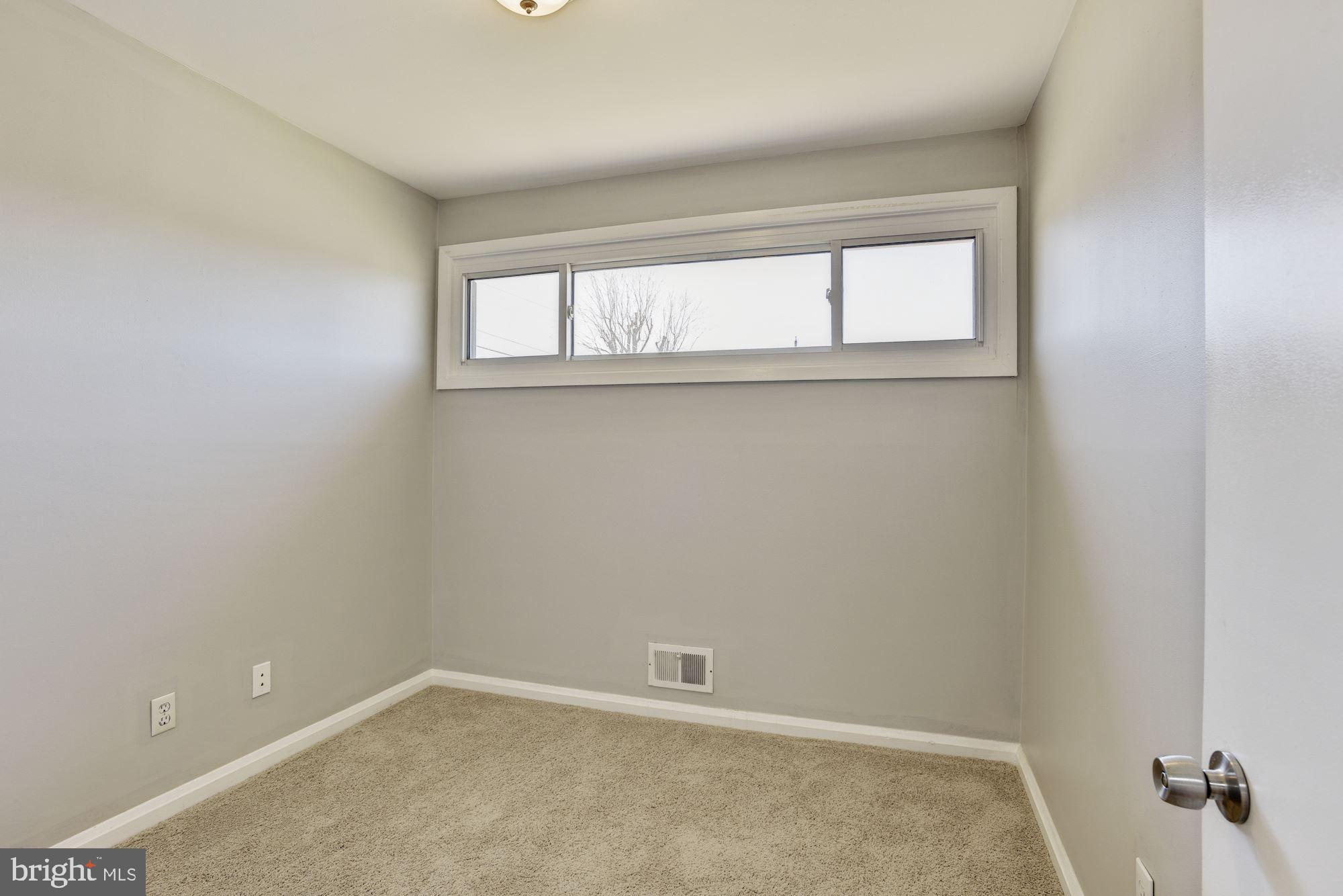 6212 Scranton Road Baltimore, MD 21237 - Photo 17 of 32 Bedroom