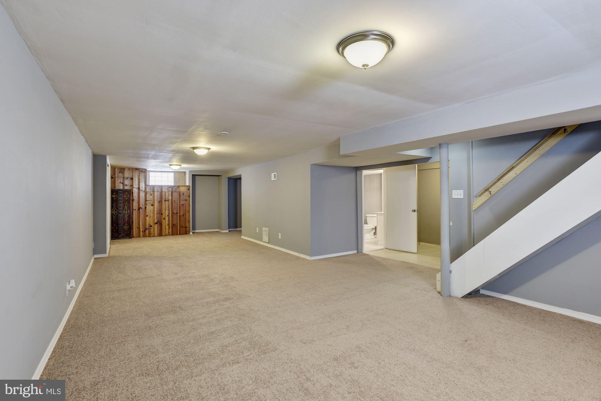 6212 Scranton Road Baltimore, MD 21237 - Photo 18 of 32 Family Room
