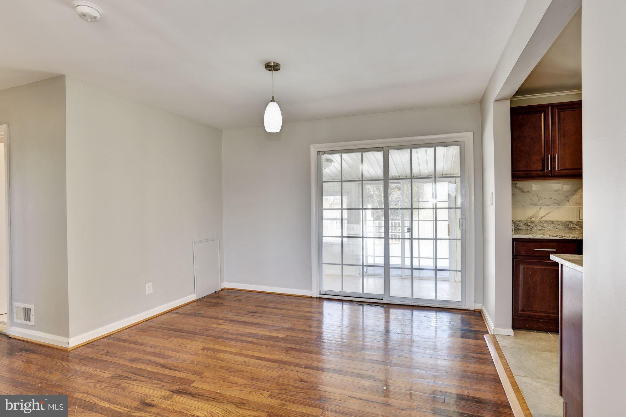 6212 Scranton Road Baltimore, MD 21237 - Photo 6 of 32 Dining Room