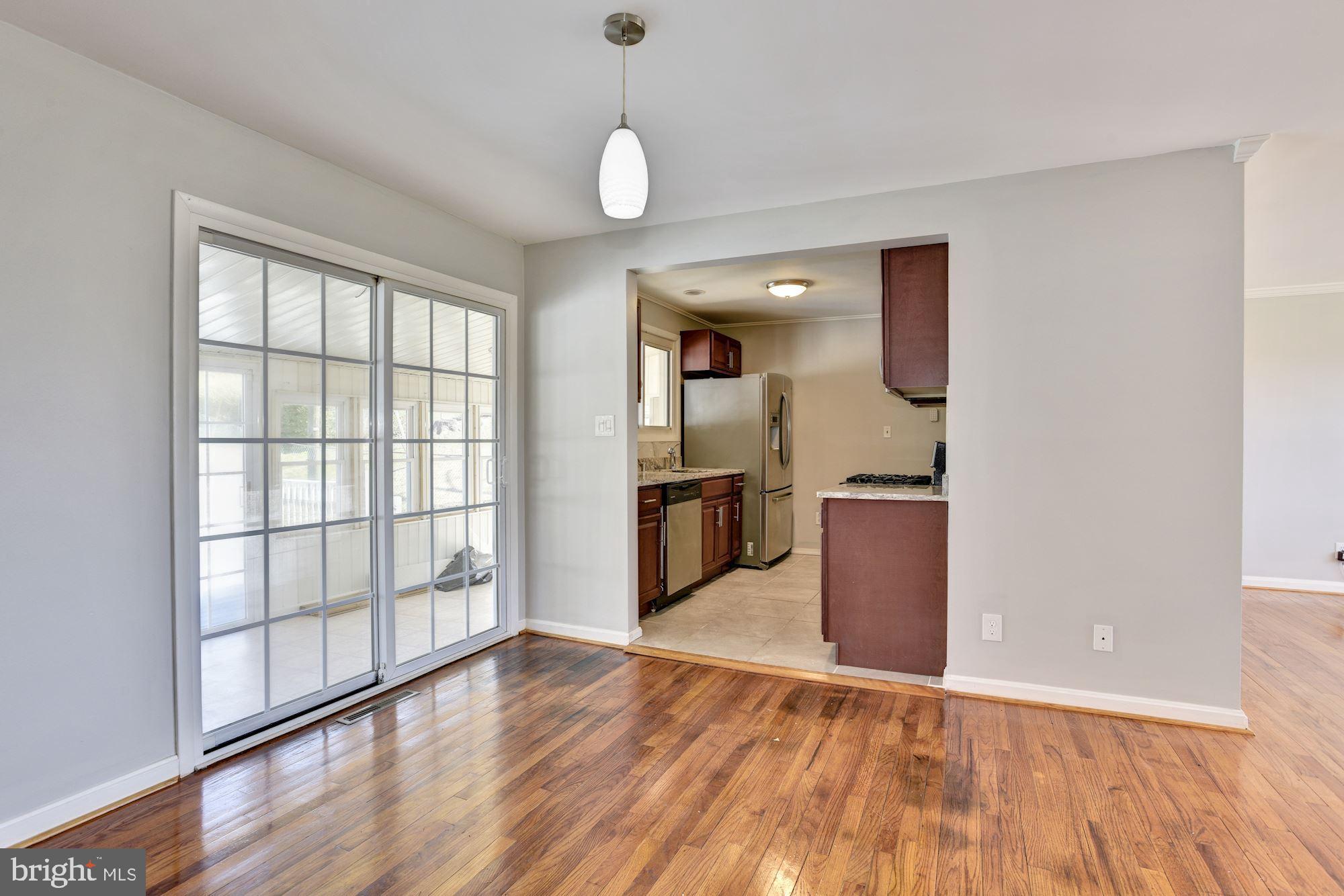 6212 Scranton Road Baltimore, MD 21237 - Photo 8 of 32 Dining Room