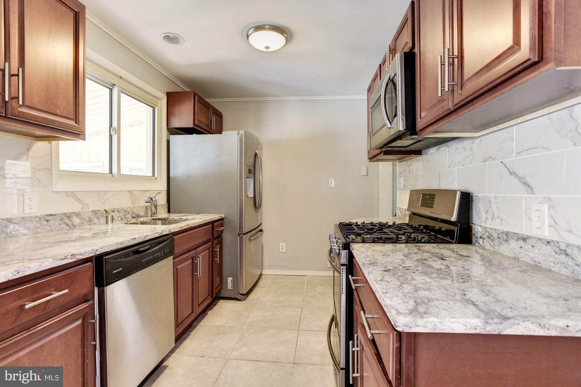 6212 Scranton Road Baltimore, MD 21237 - Photo 9 of 32 Kitchen
