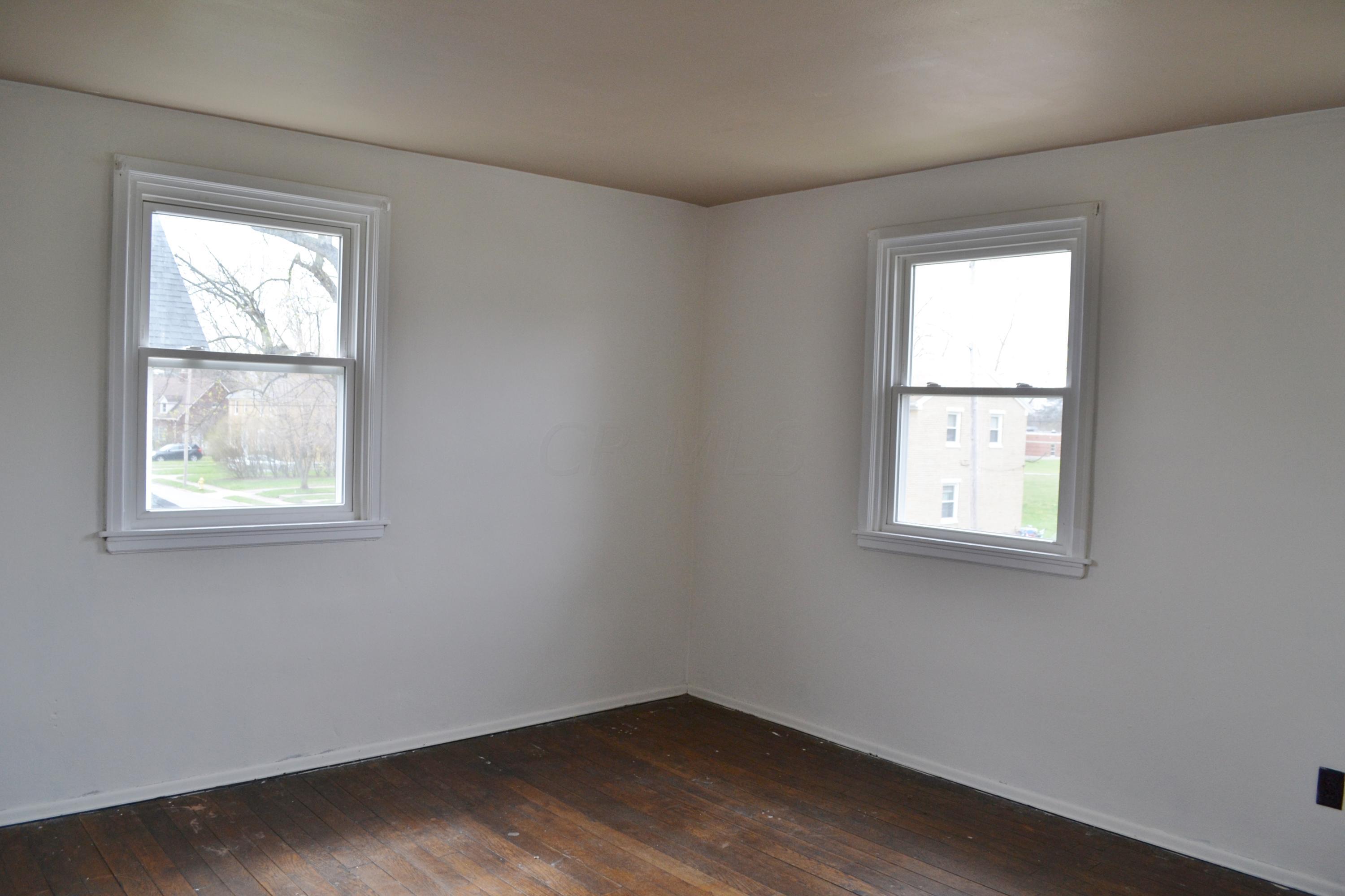 1324 West Cedarview Drive Springfield, OH 45503 - Photo 11 of 19