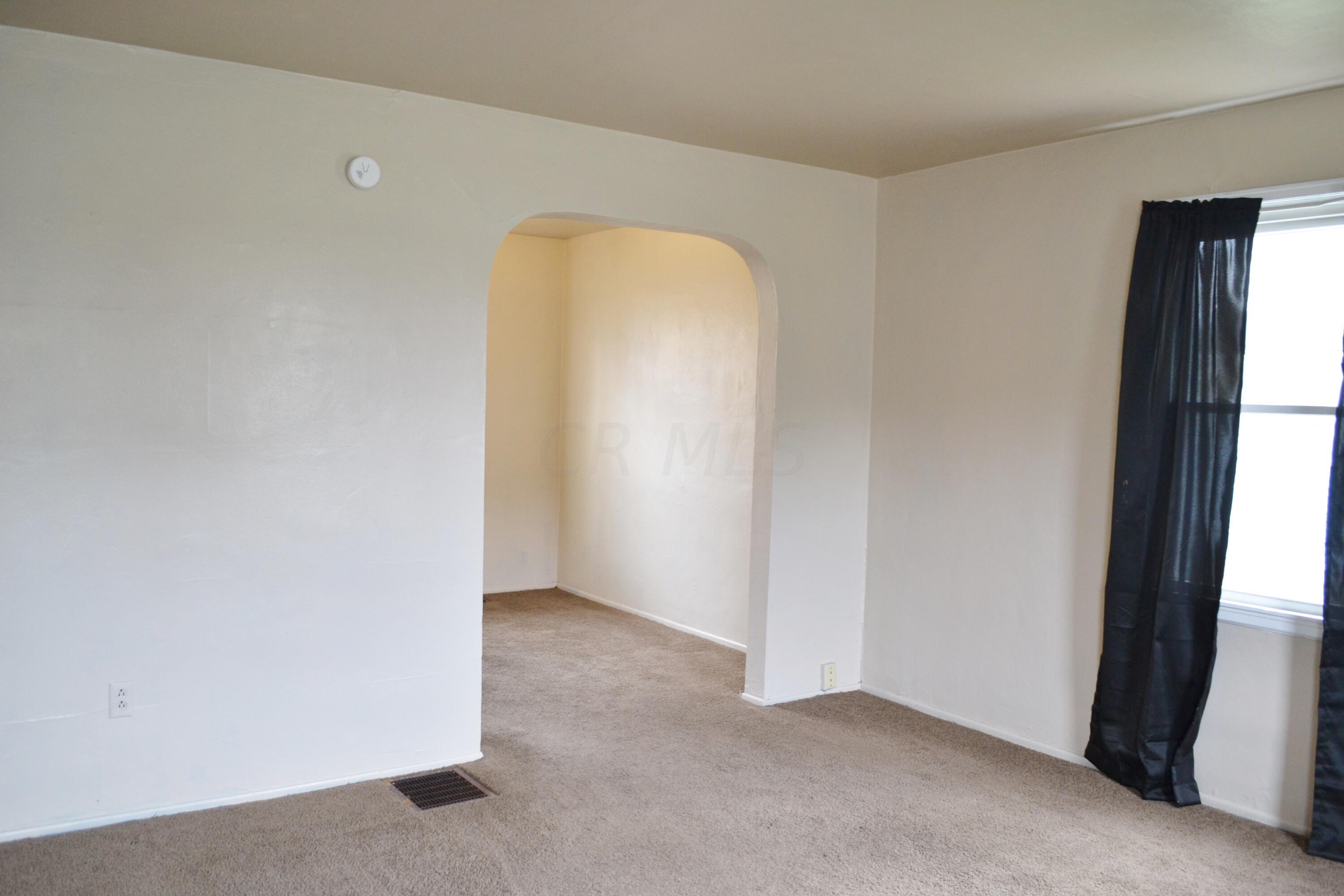 1324 West Cedarview Drive Springfield, OH 45503 - Photo 6 of 19