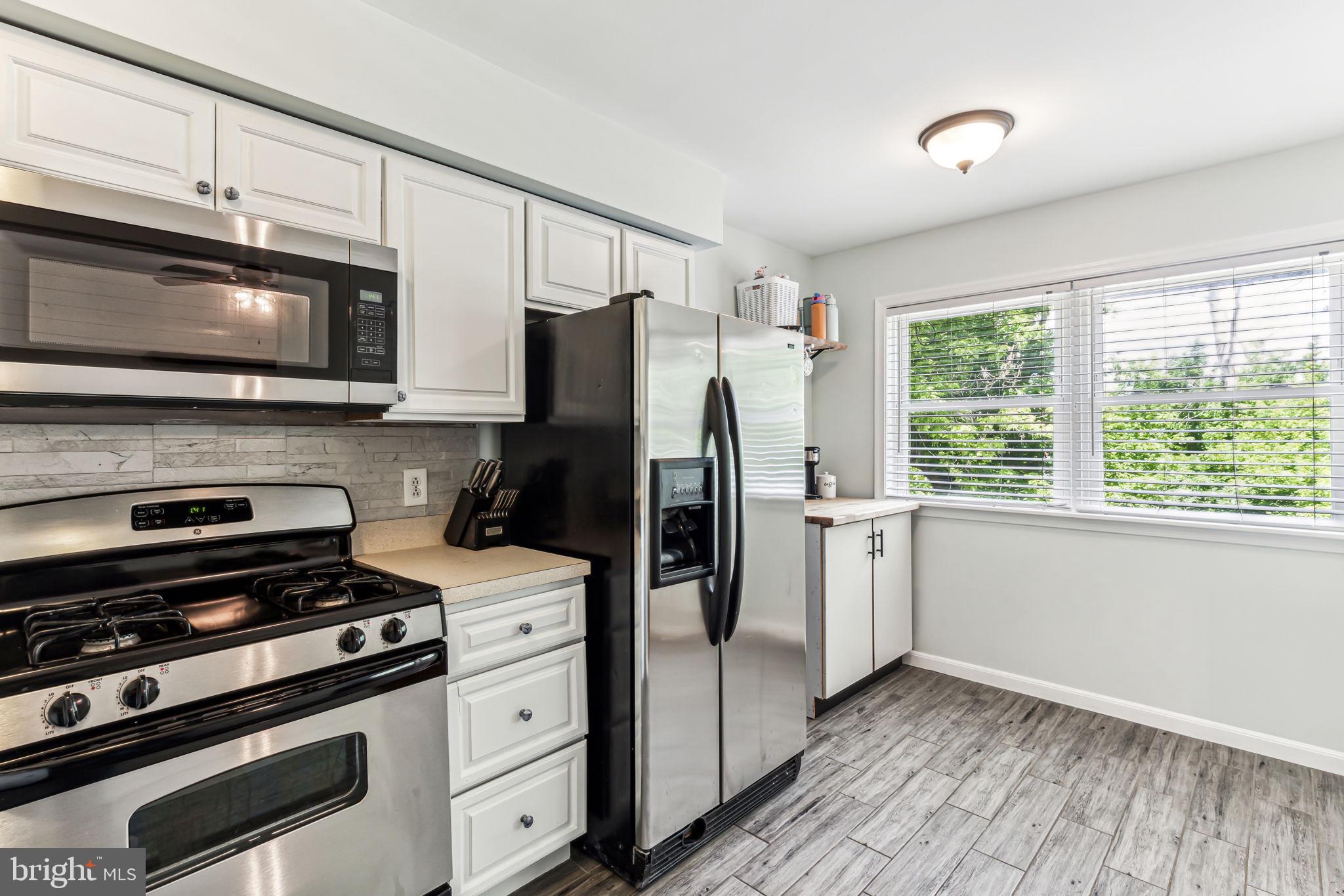 12407 Barbary Road Philadelphia, PA 19154 - Photo 13 of 35
