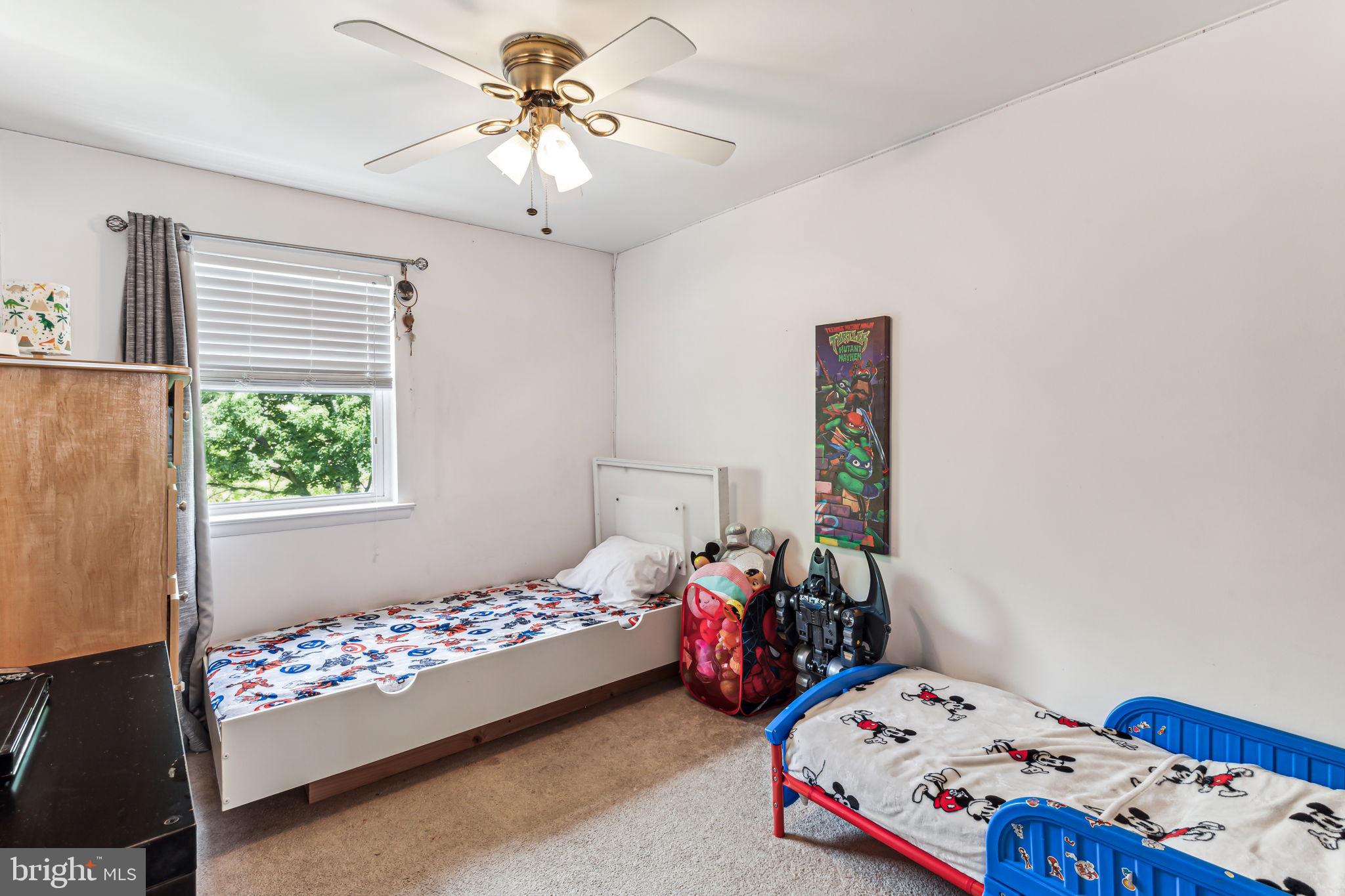 12407 Barbary Road Philadelphia, PA 19154 - Photo 22 of 35