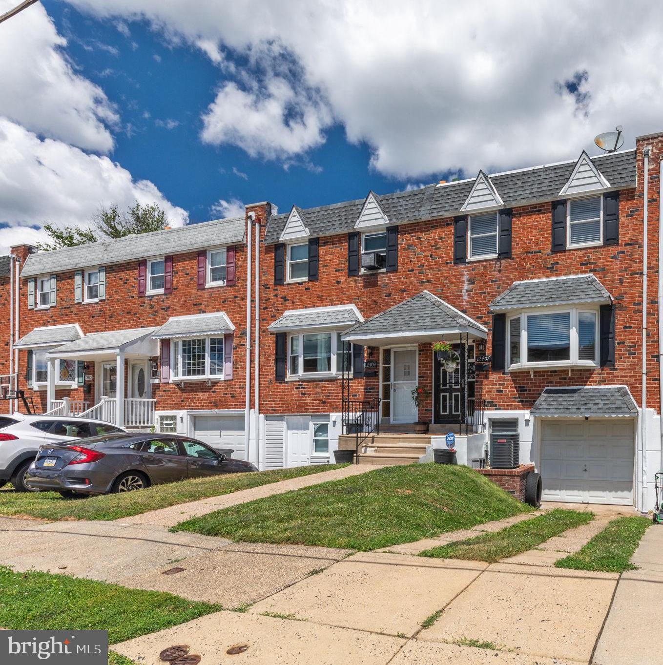 12407 Barbary Road Philadelphia, PA 19154 - Photo 3 of 35