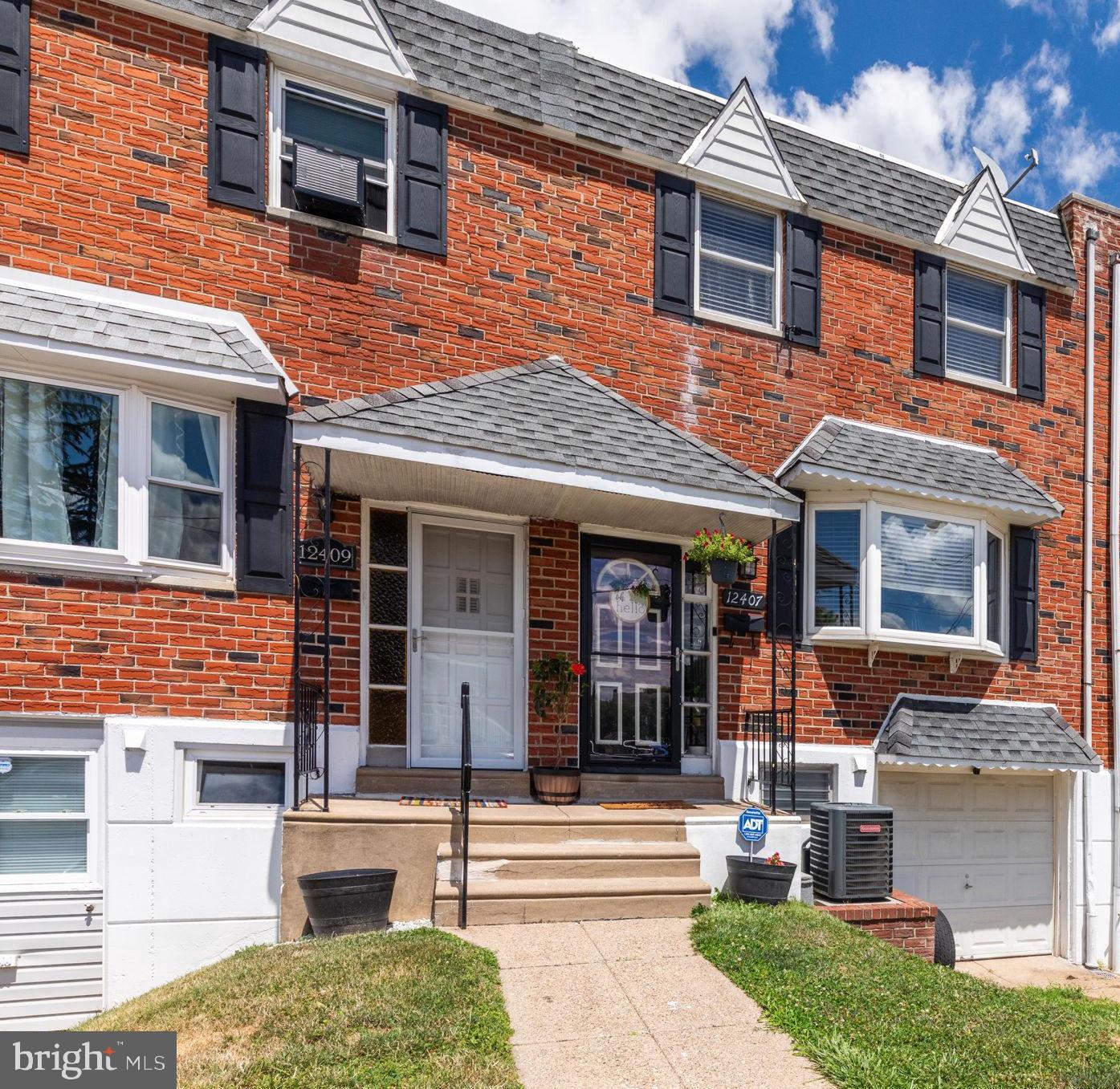 12407 Barbary Road Philadelphia, PA 19154 - Photo 4 of 35