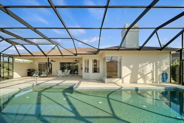 $575,000 | 4321 Presidential Ave Circle East, Bradenton, FL 34203