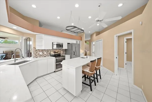 $575,000 | 4321 Presidential Ave Circle East, Bradenton, FL 34203