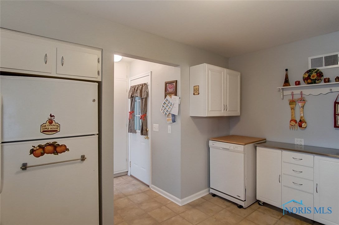 4128 Elmhurst Road Toledo, OH 43613 - Photo 13 of 33 Gallery Image 13