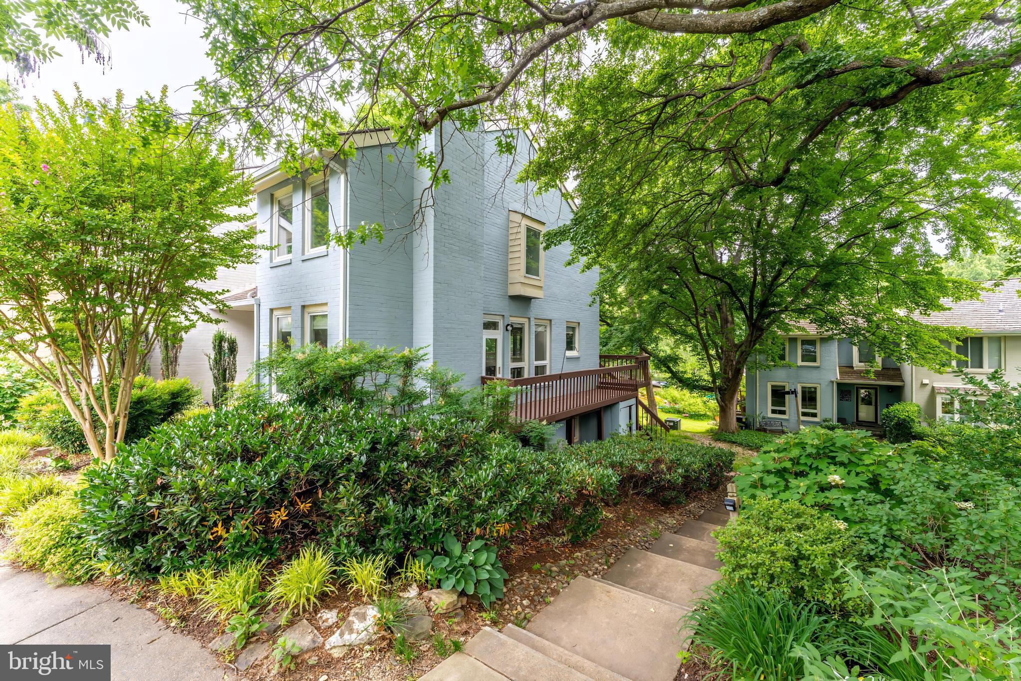 2020 Chadds Ford Drive Reston, VA 20191 - Photo 3 of 64
