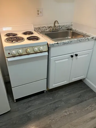 $164,900 | 135 Grove Street, Unit 115, Rockland, MA 02370