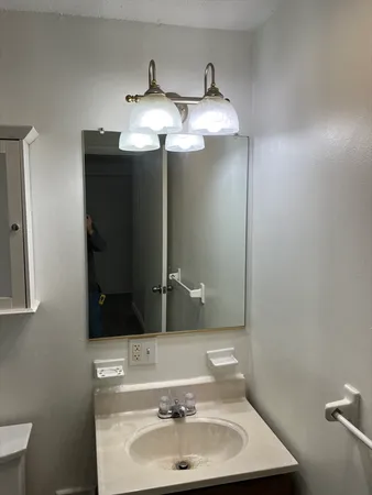 $164,900 | 135 Grove Street, Unit 115, Rockland, MA 02370