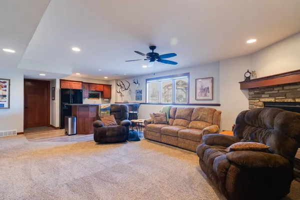 $649,900 | N7133 Sunrise Lane, Holland, WI 54636