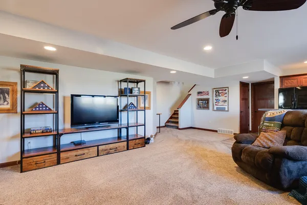 $649,900 | N7133 Sunrise Lane, Holland, WI 54636