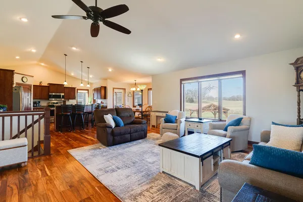 $649,900 | N7133 Sunrise Lane, Holland, WI 54636