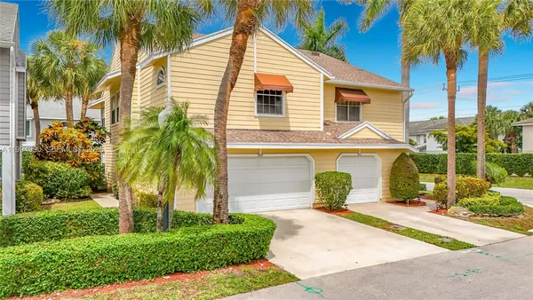 $545,000 | 5043 Pointe Emerald Lane, Boca Raton, FL 33431