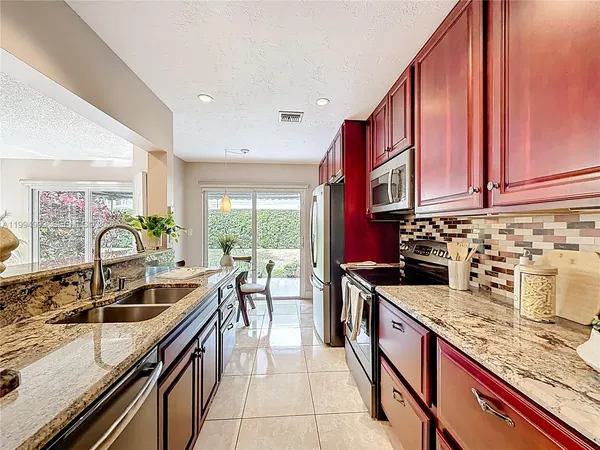 $545,000 | 5043 Pointe Emerald Lane, Boca Raton, FL 33431