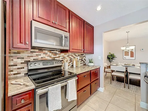 $545,000 | 5043 Pointe Emerald Lane, Boca Raton, FL 33431