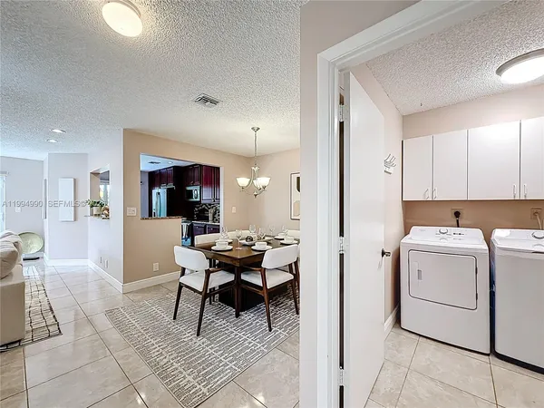 $545,000 | 5043 Pointe Emerald Lane, Boca Raton, FL 33431