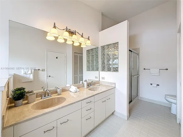 $545,000 | 5043 Pointe Emerald Lane, Boca Raton, FL 33431