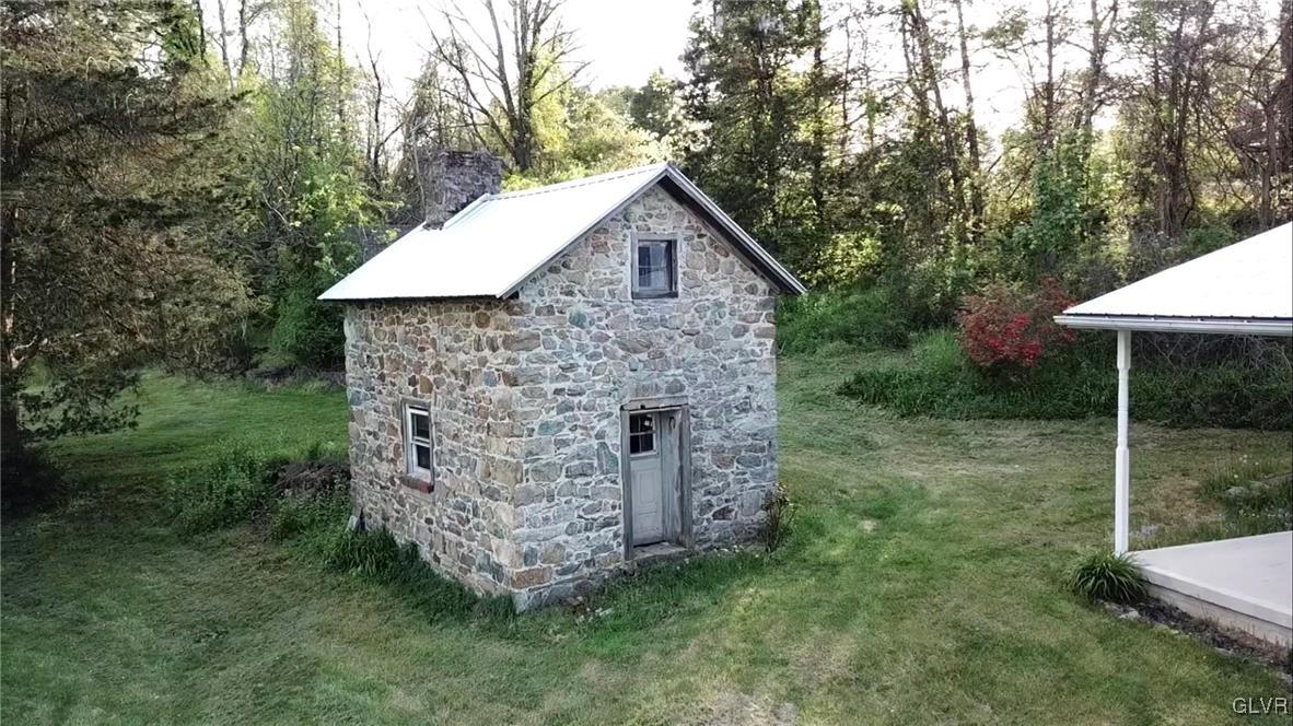125 Wassergass Road Hellertown, PA 18055 - Photo 14 of 31 Gallery Image 14