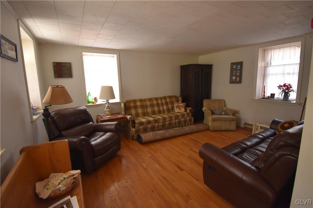 125 Wassergass Road Hellertown, PA 18055 - Photo 4 of 31 Gallery Image 4