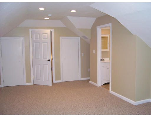 85 Fay Road Framingham, MA 01702 - Photo 8 of 29