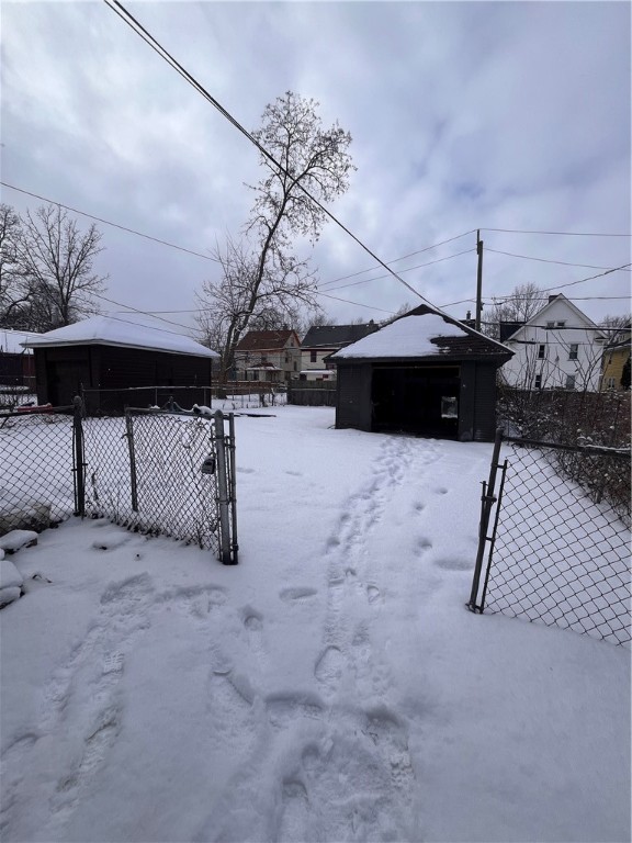 45 Gardiner Avenue Rochester, NY 14611 - Photo 8 of 20