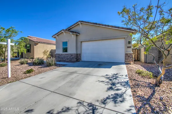 $1,995 | 36217 North Urika Drive, San Tan Valley, AZ 85140