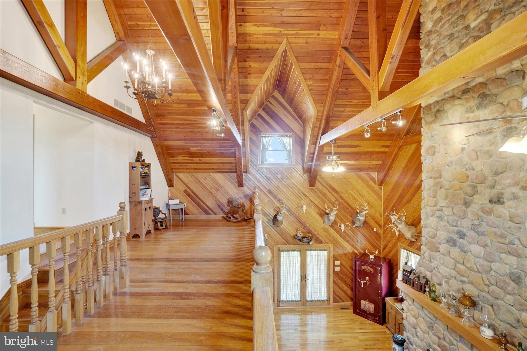 9185 High Rock Road New Park, PA 17352 - Photo 26 of 52 a view of entryway and hall