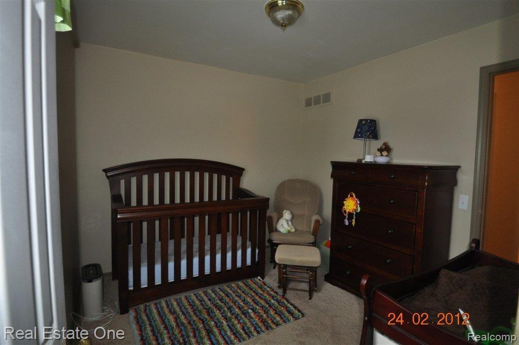 220 Parsons Lane Rochester, MI 48307 - Photo 12 of 15 Parson 014.JPG