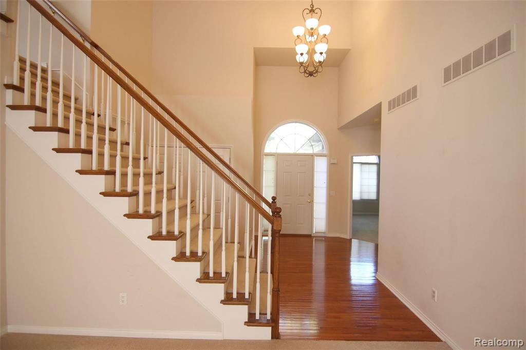 2646 Ridgecrest Drive Utica, MI 48316 - Photo 20 of 25