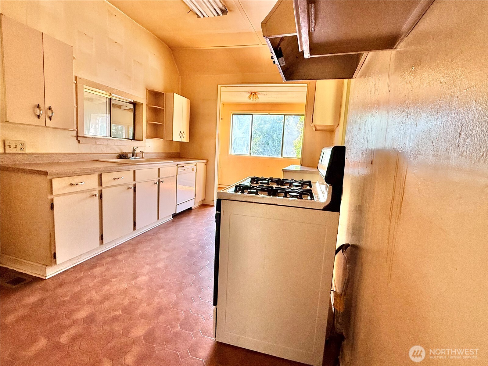 1919 Guy Wetzel Road Port Orchard, WA 98366 - Photo 15 of 25 Gallery Image 15